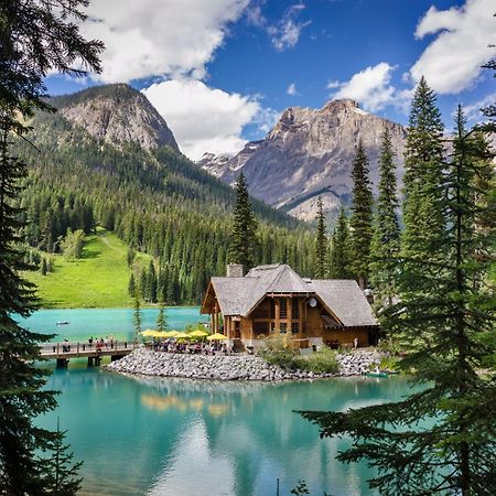 Emerald Lake Lodge Field Esterno foto