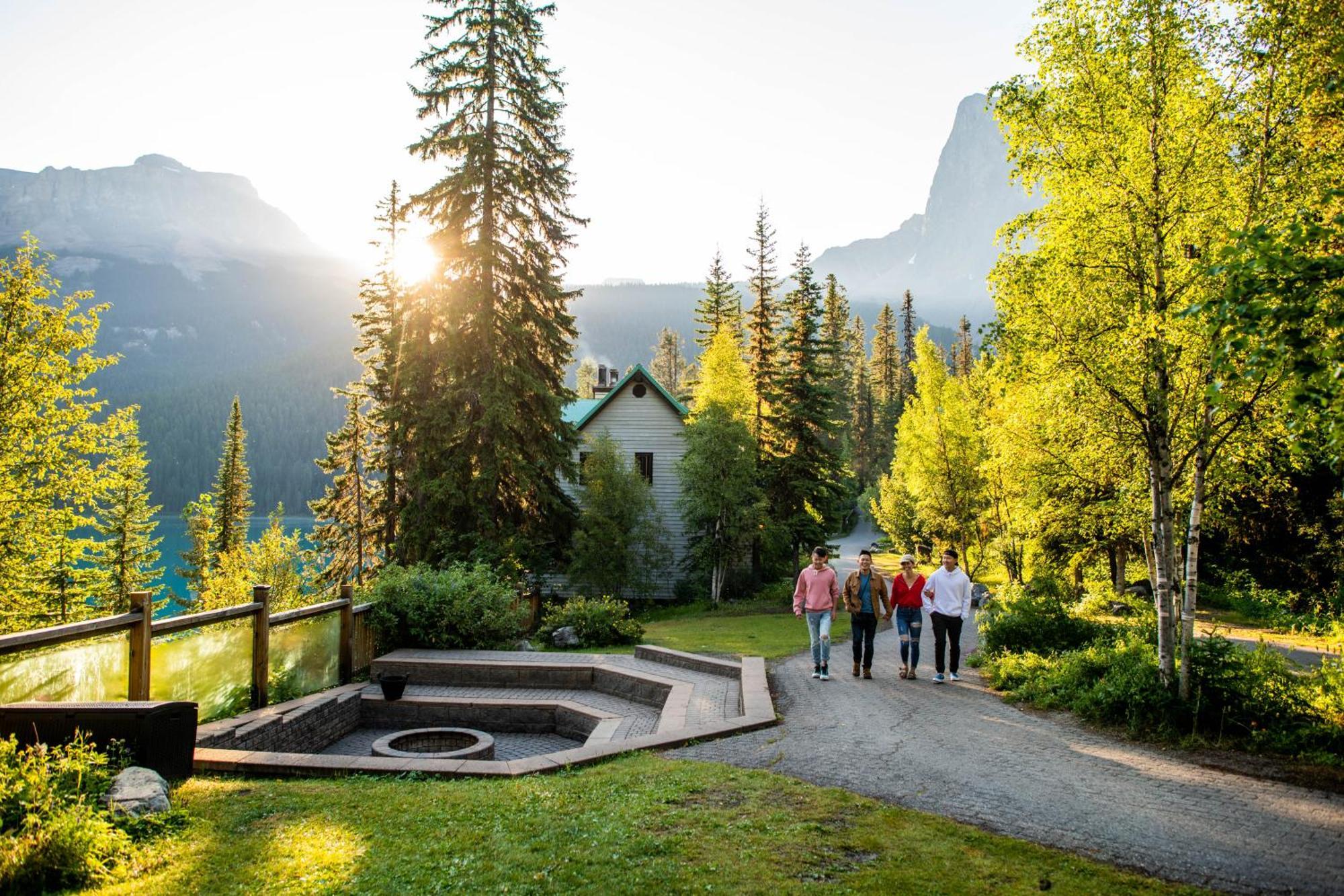 Emerald Lake Lodge Field Esterno foto