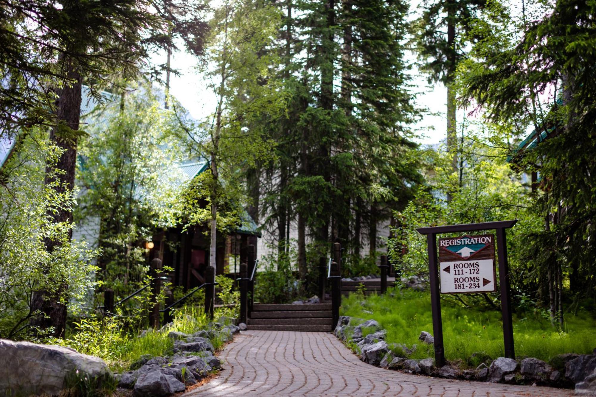 Emerald Lake Lodge Field Esterno foto